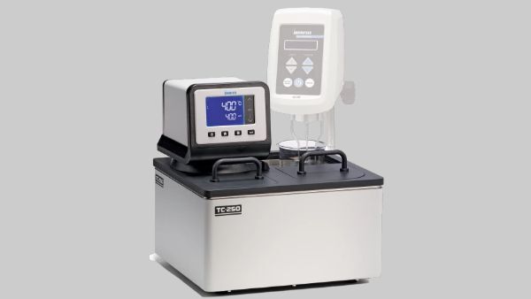 博勒飞恒温循环水浴TC-250